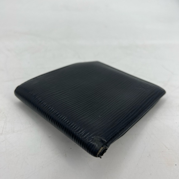 Louis Vuitton Epi bifold wallet - Picture 6 of 12